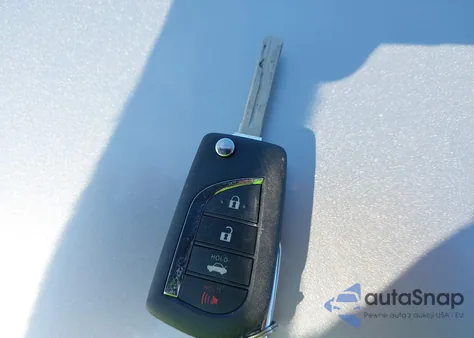 2018 Toyota Camry Le z USA, uszkodzony, nr VIN JTNB11HK5J3031807